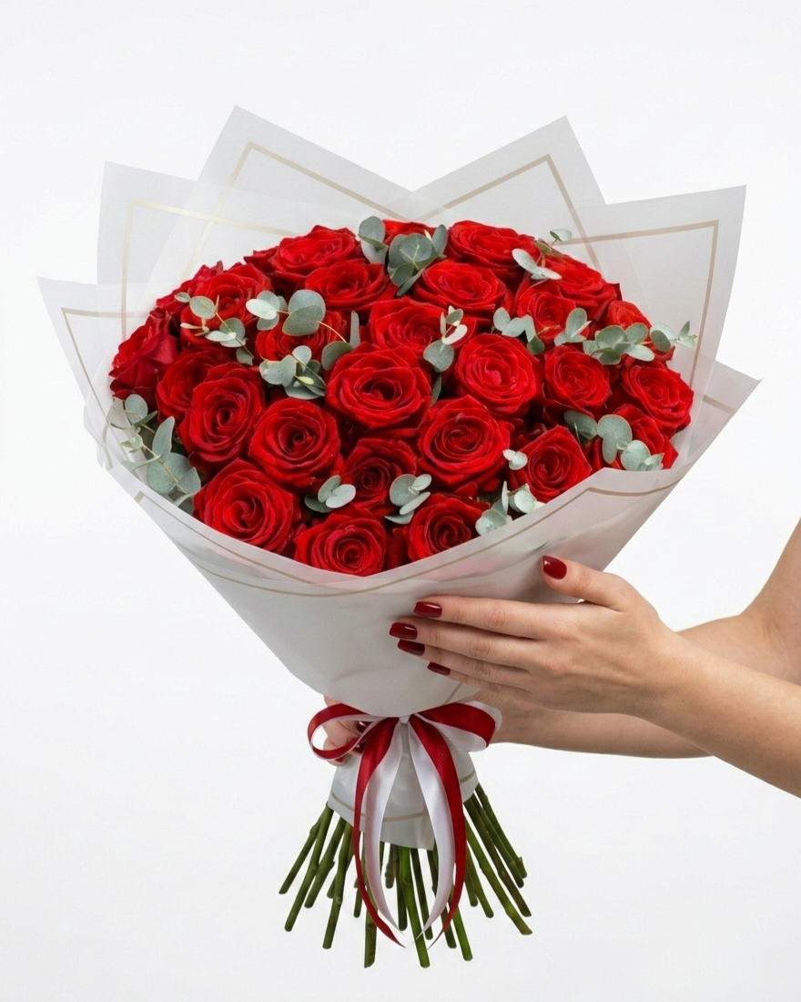 Bouquet of red roses